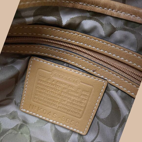 Vintage COACH Soho leather Pocket Flap in camel - Picture 12 of 15